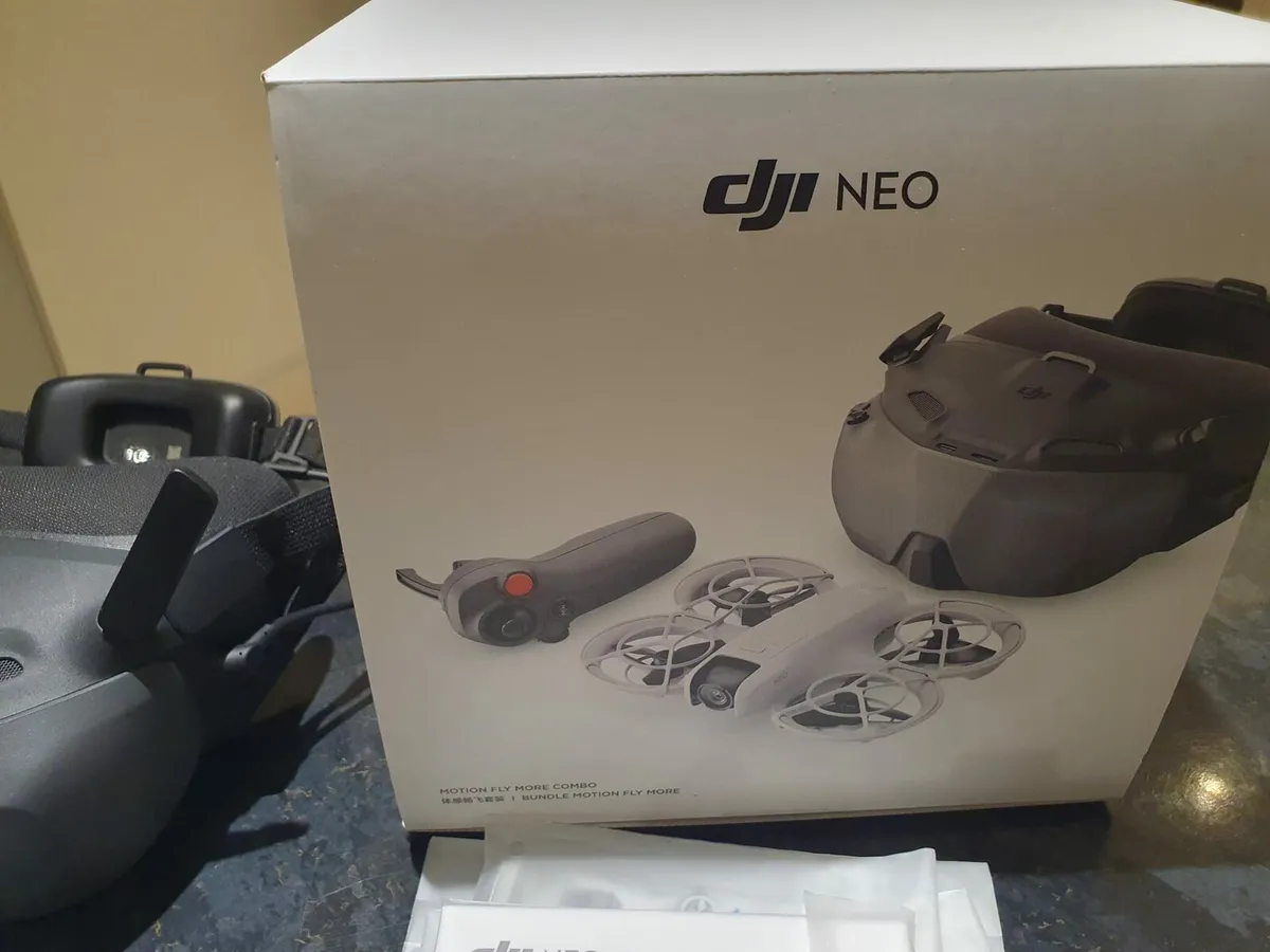 DJI Neo Fly More Combo + Fpv controller 3 - Image 2