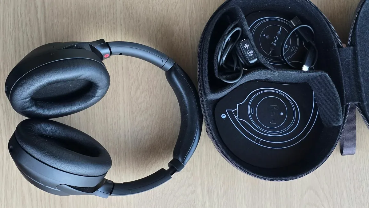 Sony WH-1000mx4 - Image 3