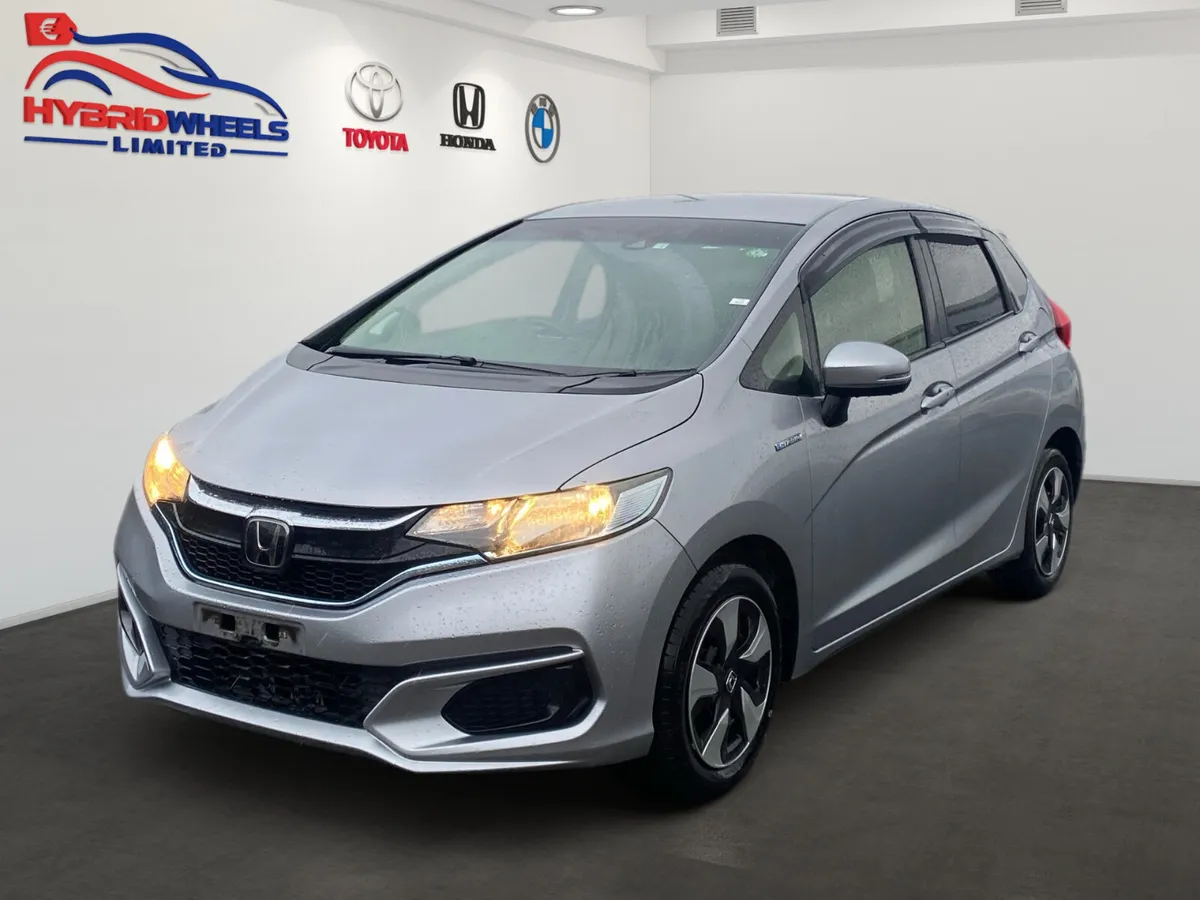 Honda Fit 2018 Hybrid - 95k Km only - Image 1