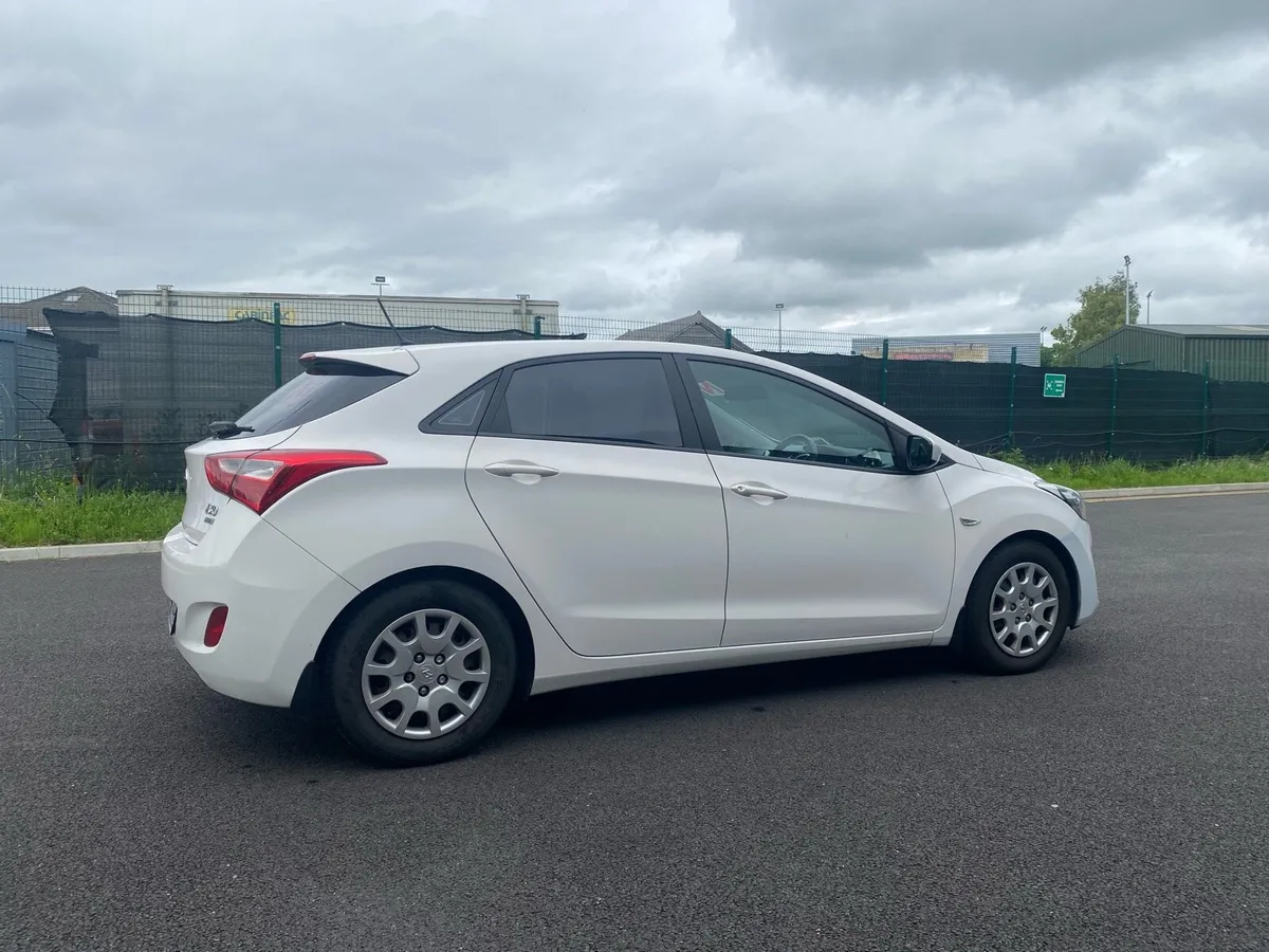 2013 - Hyundai I30 Hatchback 1.4 Diesel - Image 4