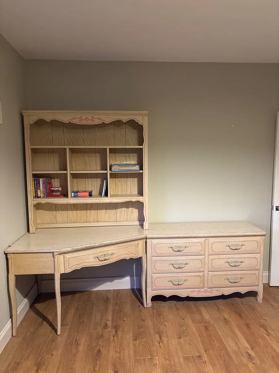 Children’s bedroom set- Girls - Image 1