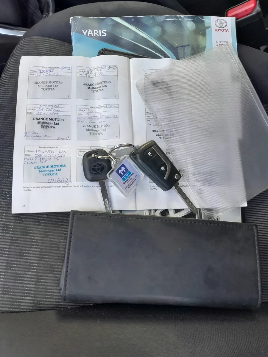 2017 Toyota Yaris  nct 03/27 tax 03.26/ €6900 - Image 4