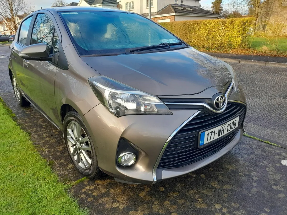 2017 Toyota Yaris  nct 03/27 tax 03.26/ €6900 - Image 2