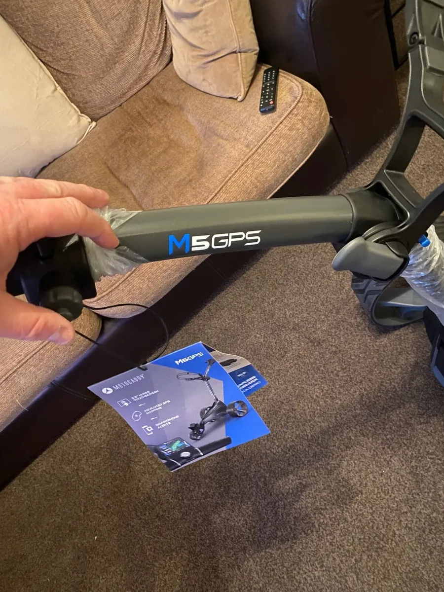 Electric golf trolley - Image 2