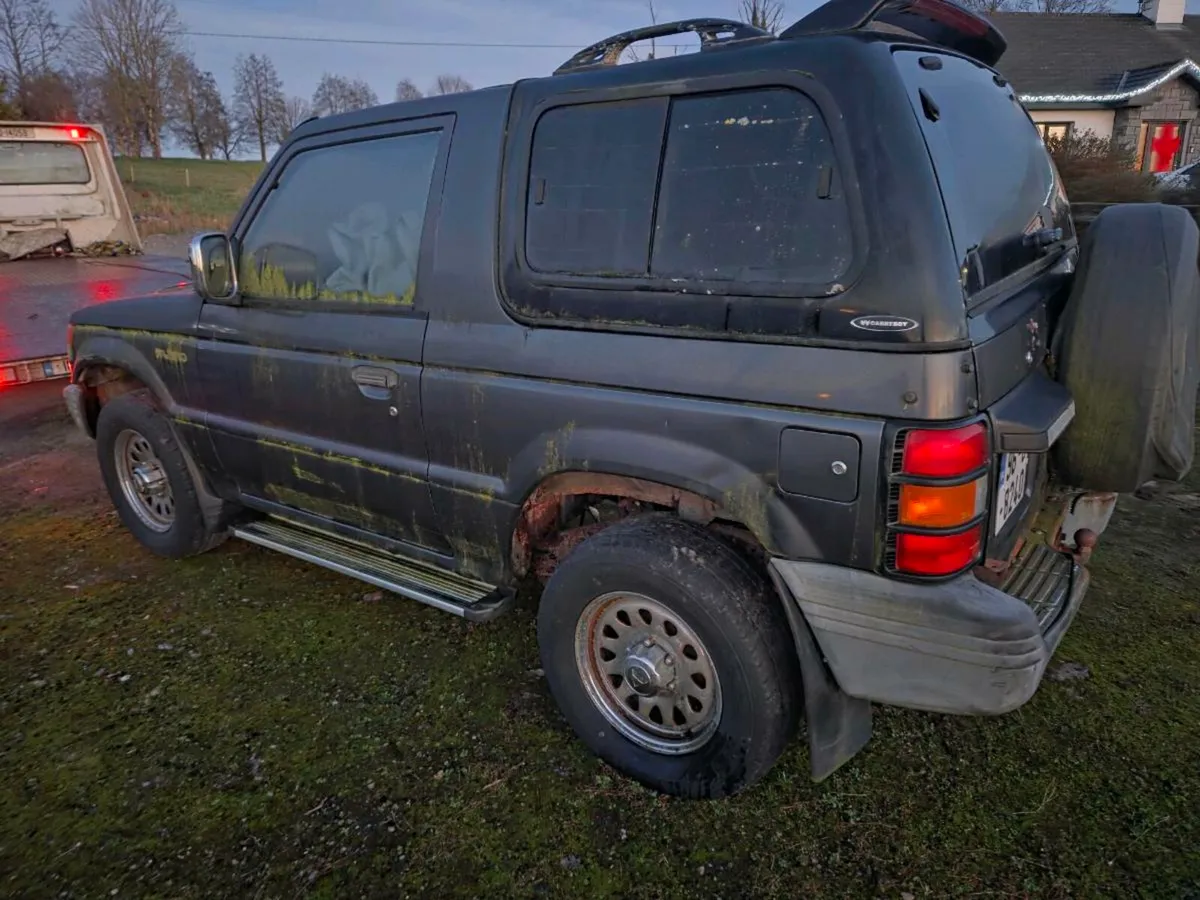 Mitsubishi Pajero  Rare pickup version  1996 - Image 3