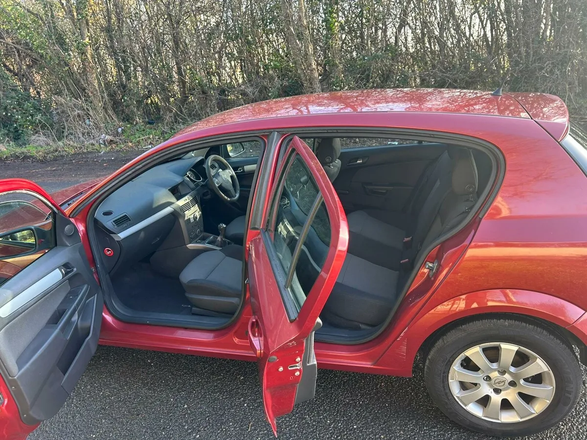 Opel Astra club 1.4i, NCT and Tax - Image 3