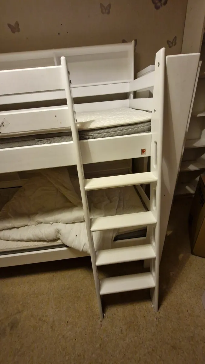 Bunk beds with shelves - Image 2