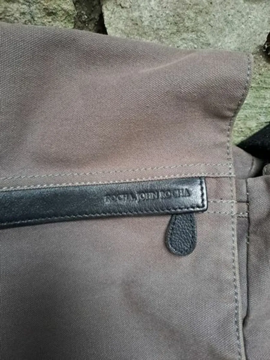 Rocha John Rocha sling bag light brown - Image 3