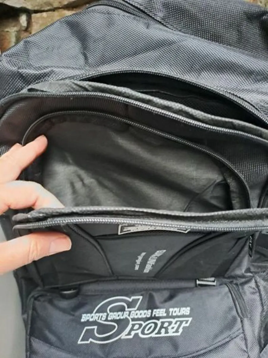 Large travel Backpack black - Image 2