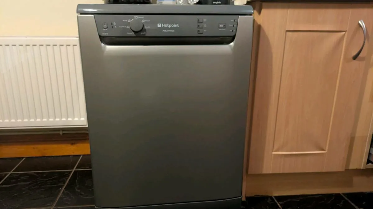 Dishwasher - Image 1