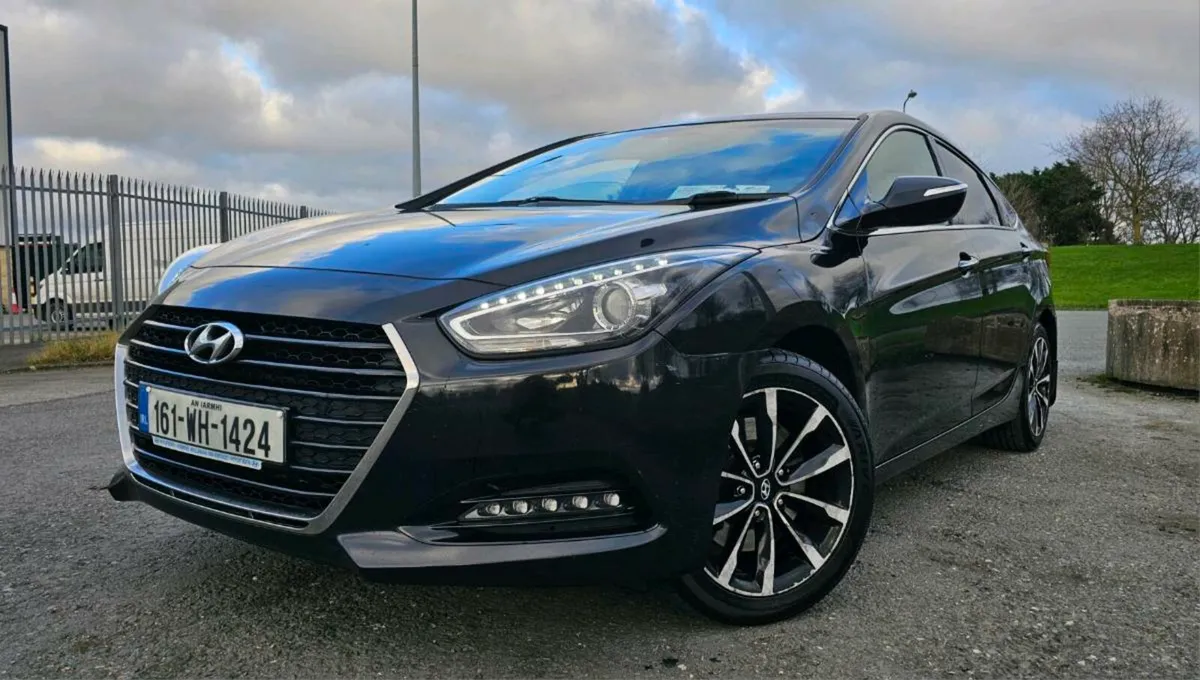 2016 Hyundai i40 Nct & Tax - Image 1