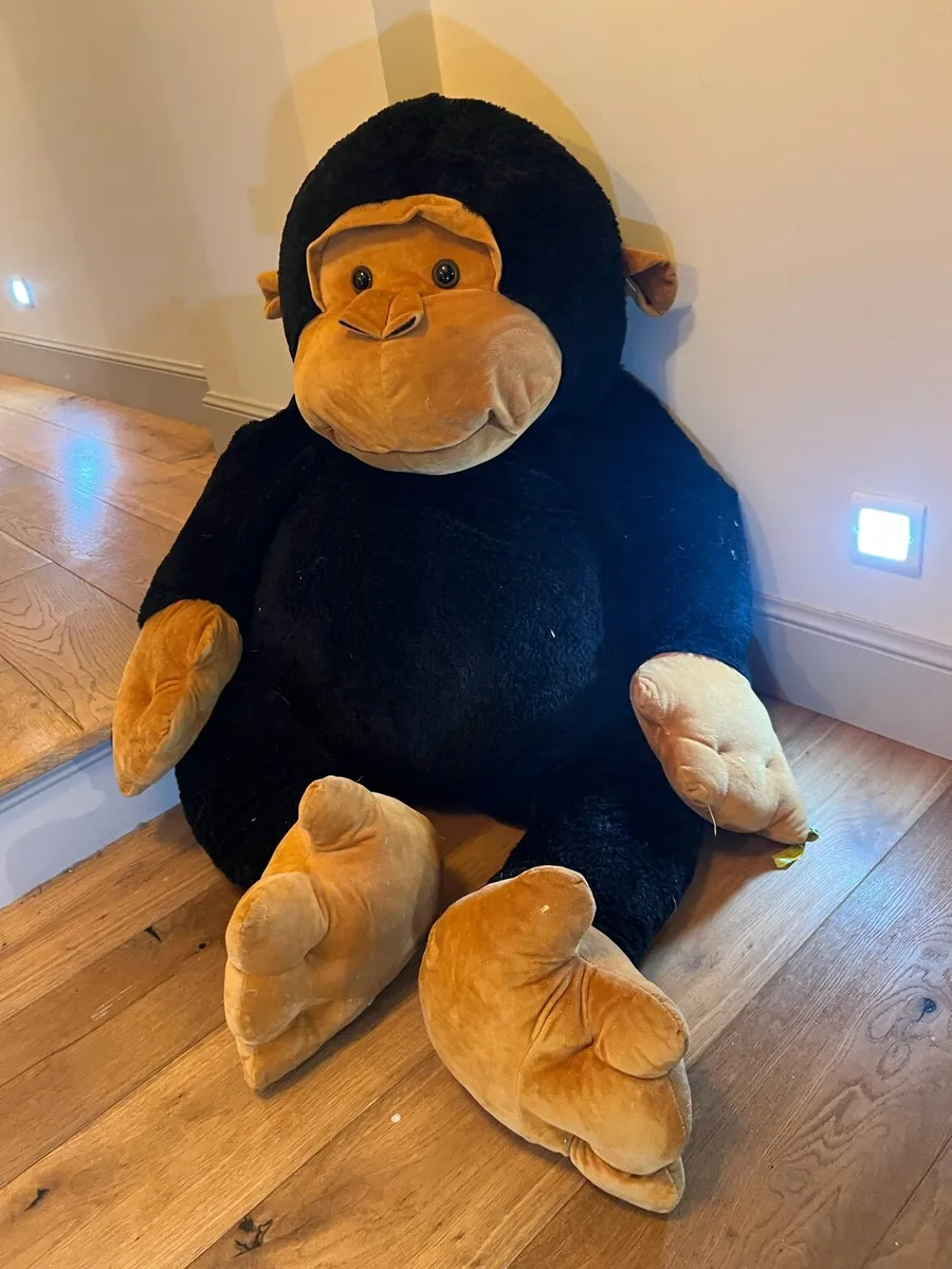 Large soft toy gorilla - Image 2
