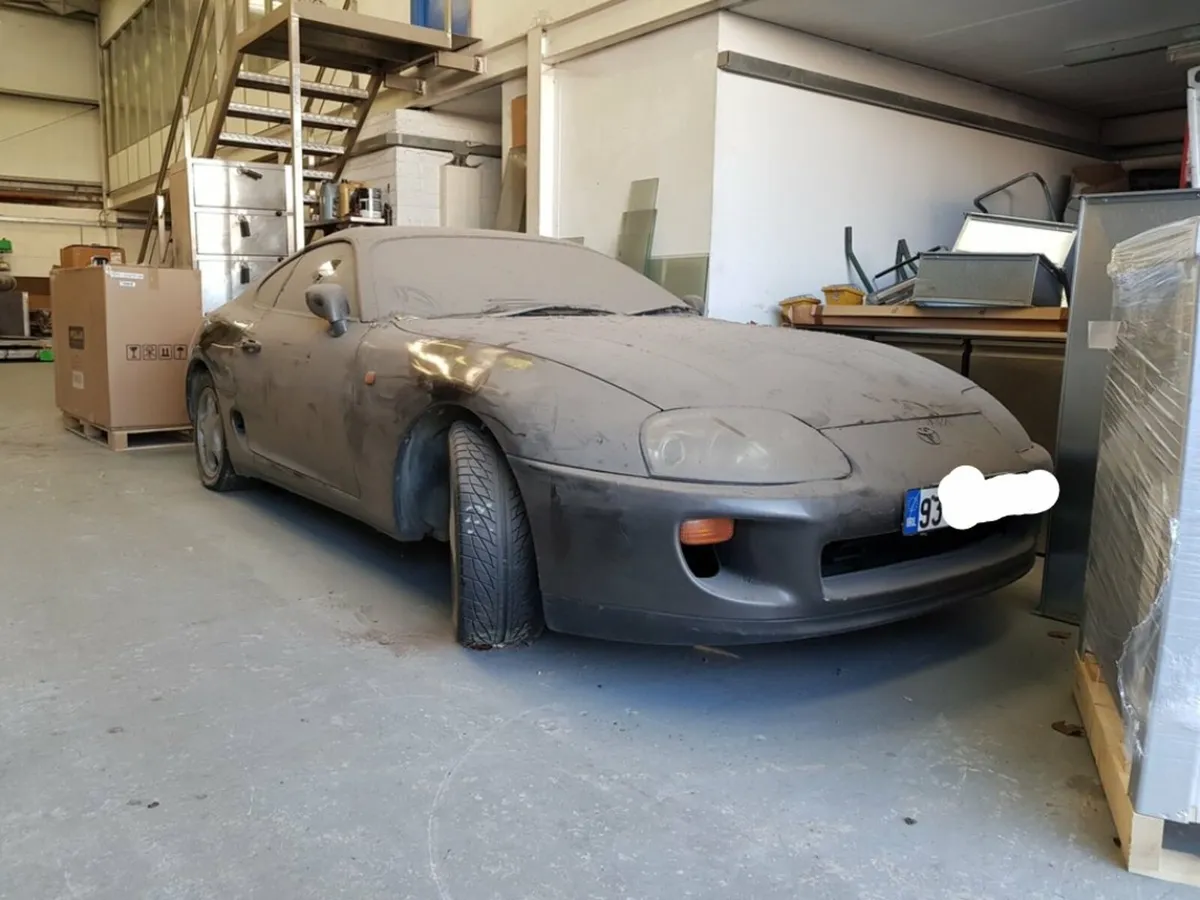 Dusty barn find car - Image 1