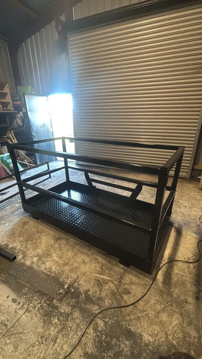 Safety cages - Image 2