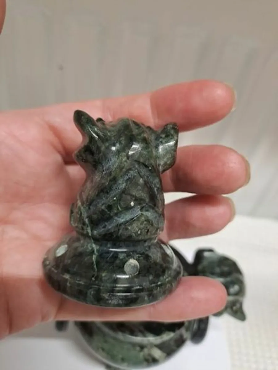 Hand-carved Jade incense burner - Image 3