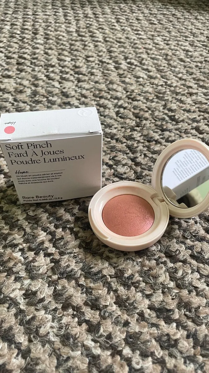 New blusher by rare beauty - Image 3
