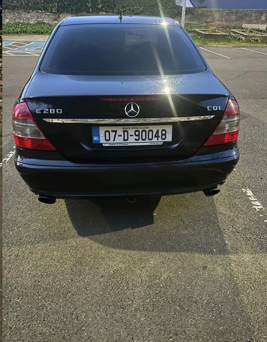 Mercedes E 280 Auto. 2027 PRICE 2600€ - Image 3