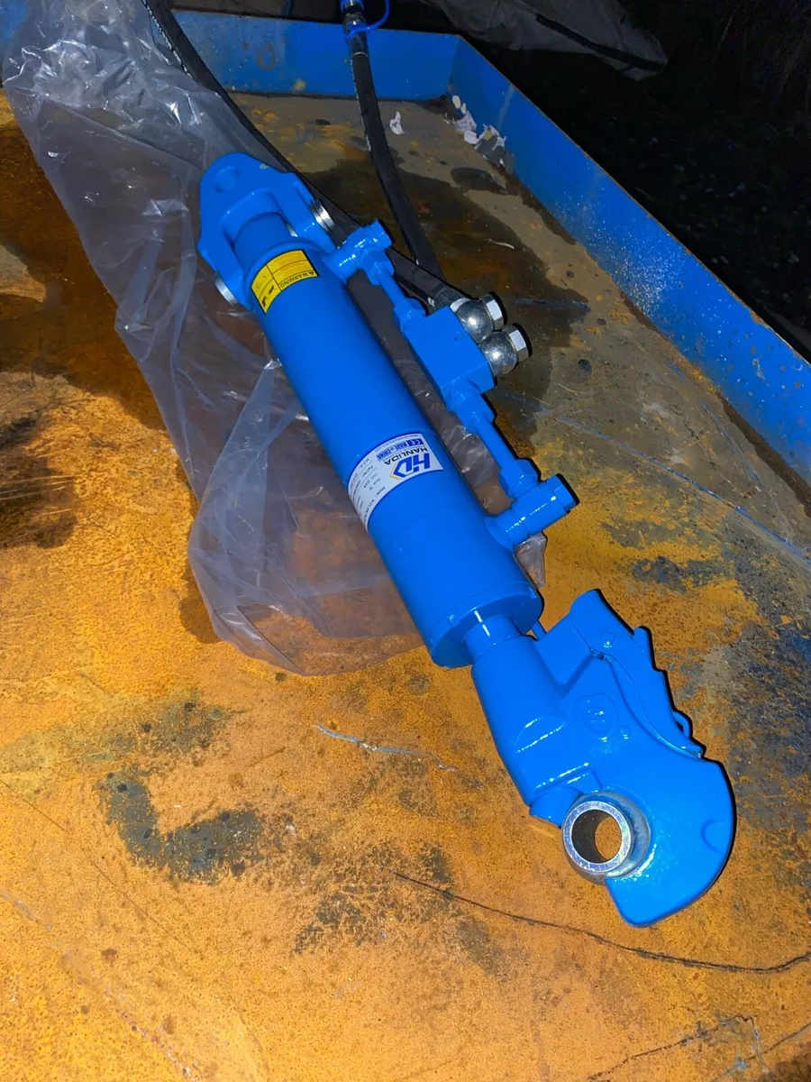 Hydraulic Top Link - Image 2