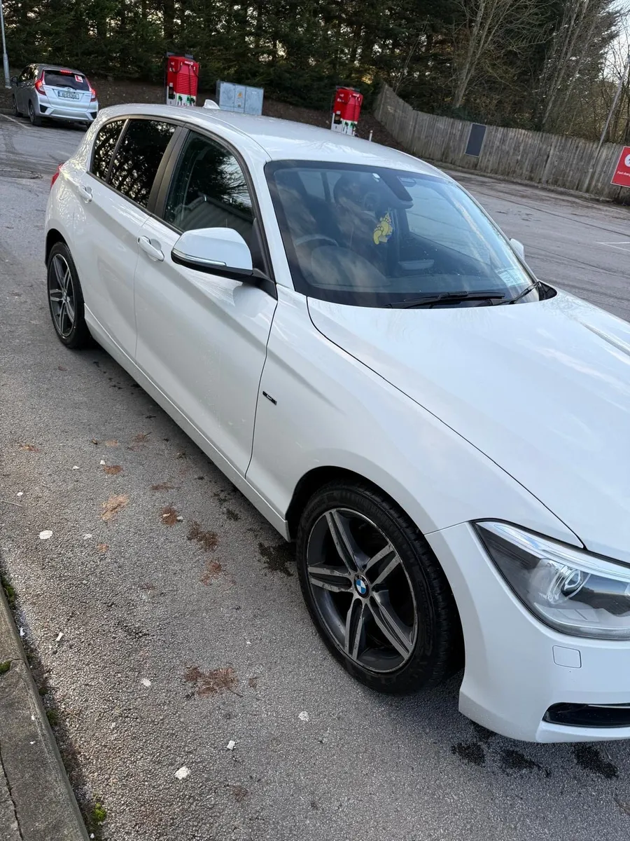 BMW 120i - Image 4