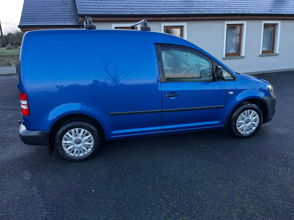 Volkswagen Caddy low miles & new test - Image 4