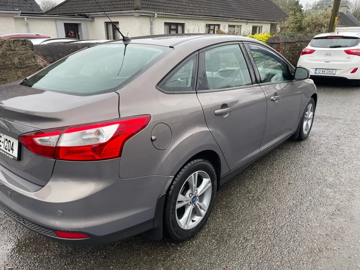 Ford Focus Edition 1.6TDCI Saloon 2014 - Image 4