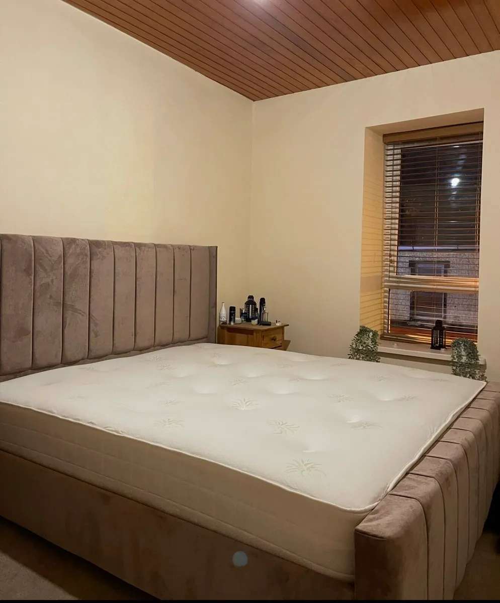 Superking Mink Velvet Bed With Mattress - Image 1