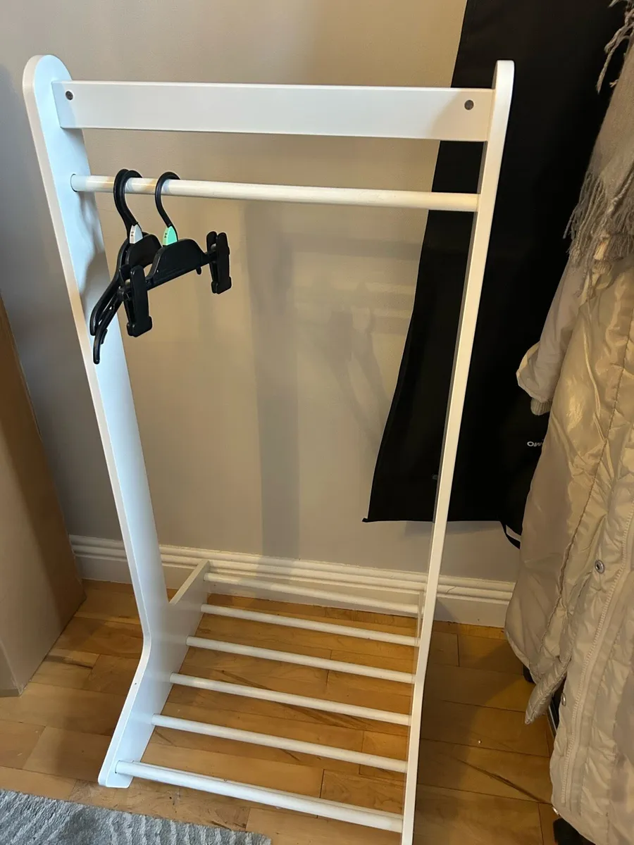 Baby clothes rail - Image 2