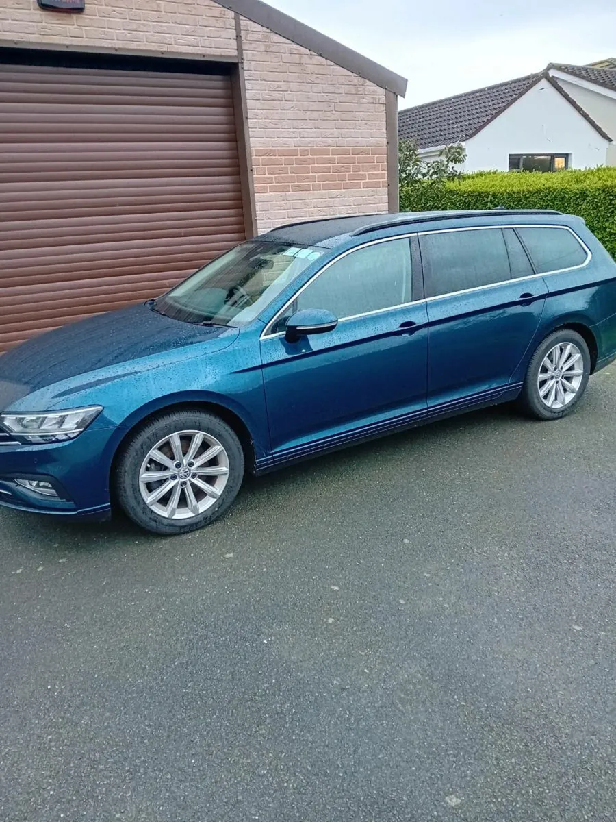 Volkswagen Passat Estate - Image 4