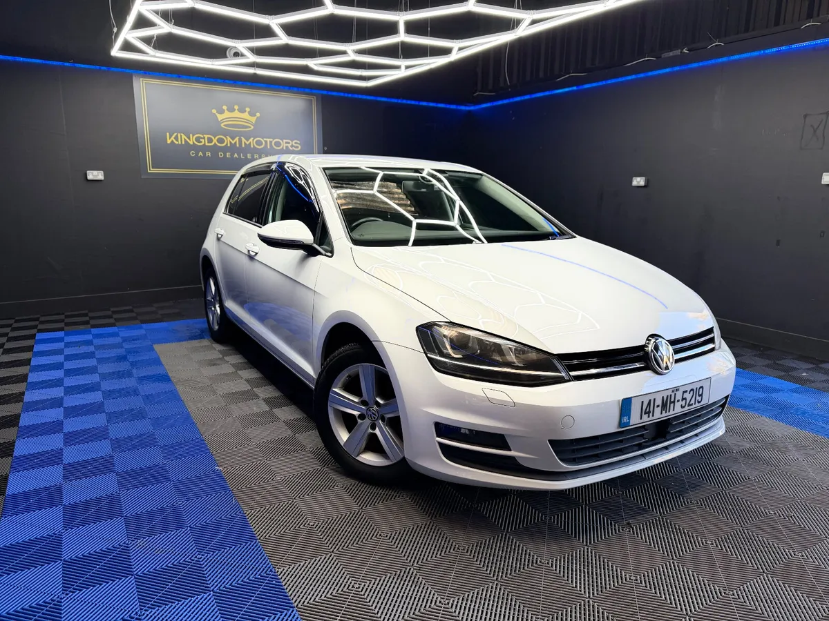 Vw Golf 2014 1.2 Automatic,LOW KM,LIKE NEW - Image 4
