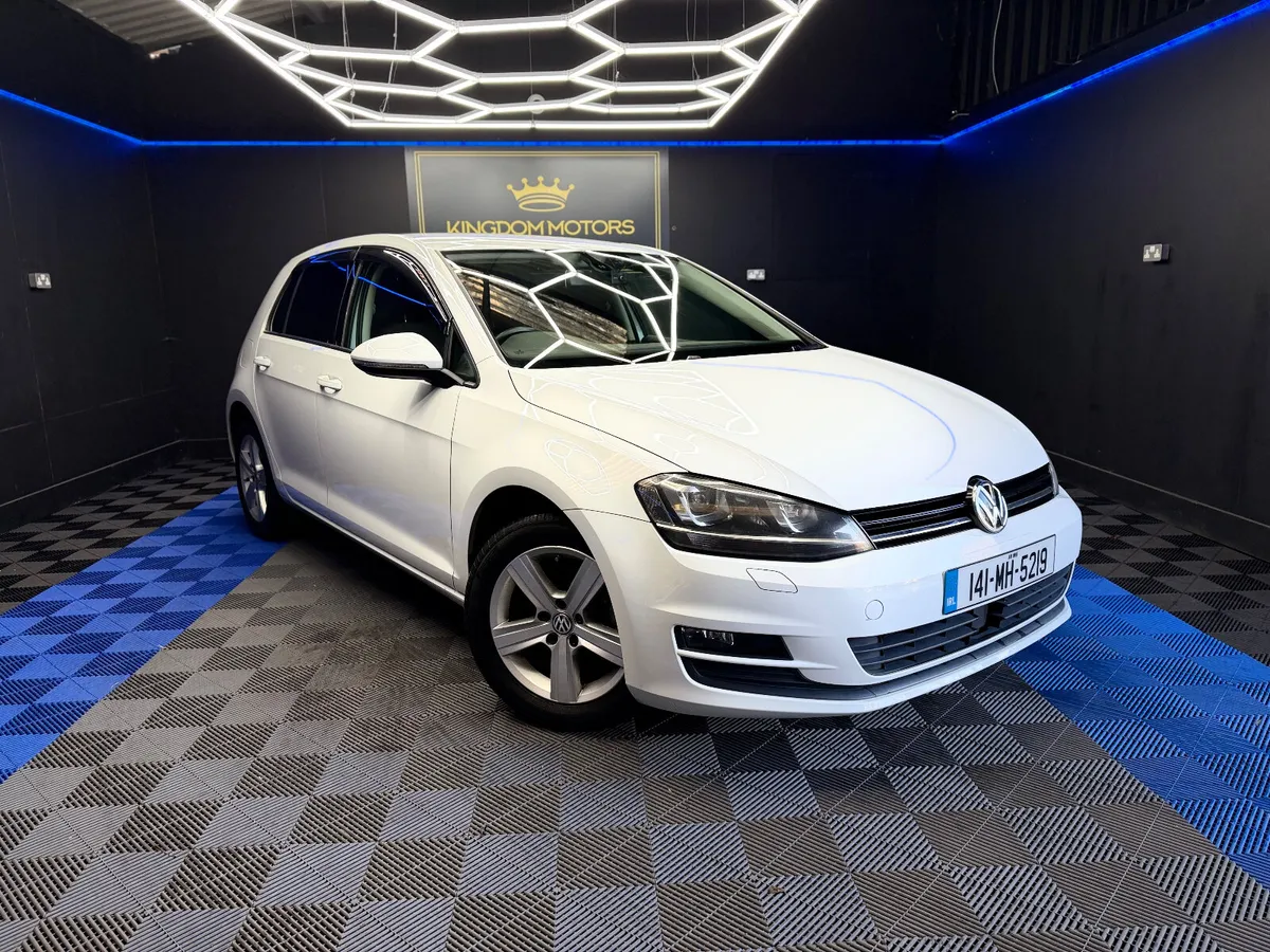 Vw Golf 2014 1.2 Automatic,LOW KM,LIKE NEW - Image 1