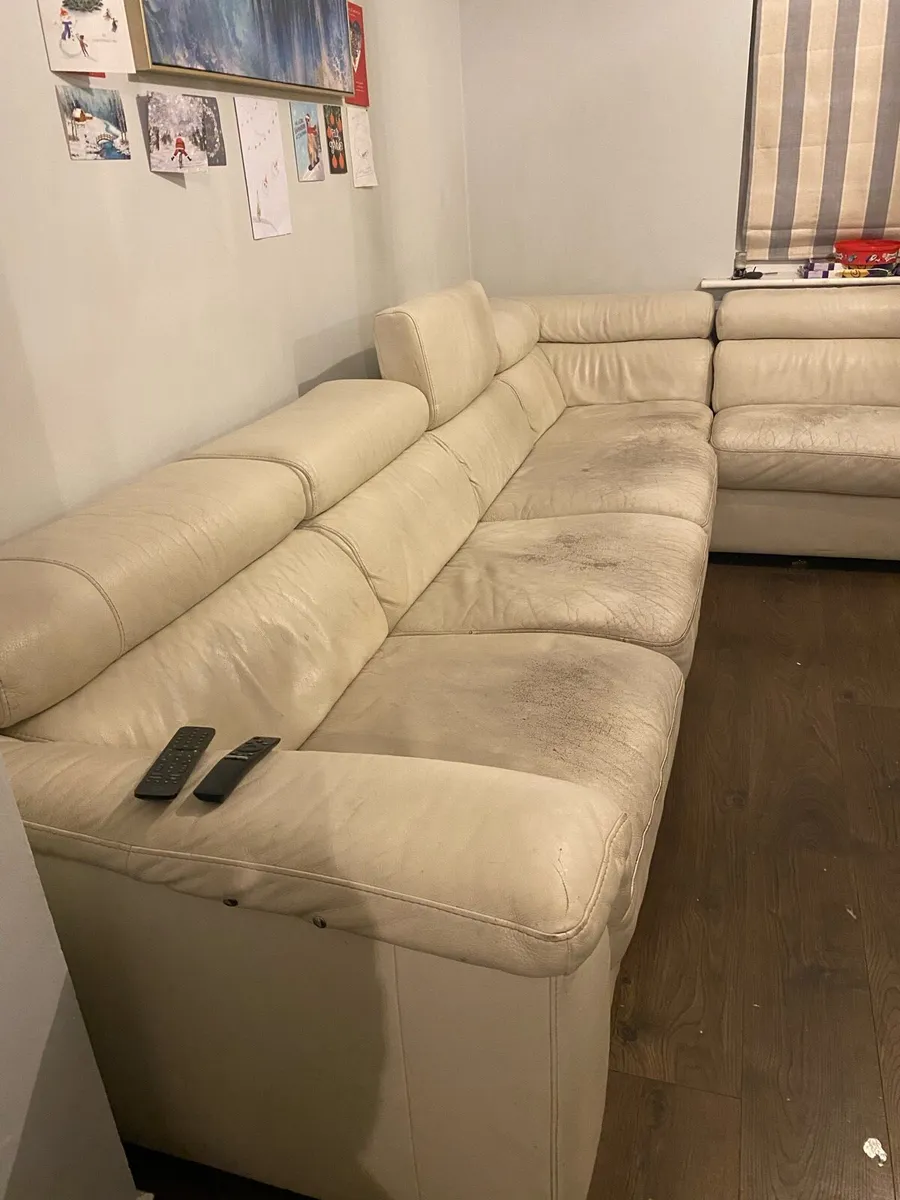 Free Cream leather corner sofa electric recliner - Image 1