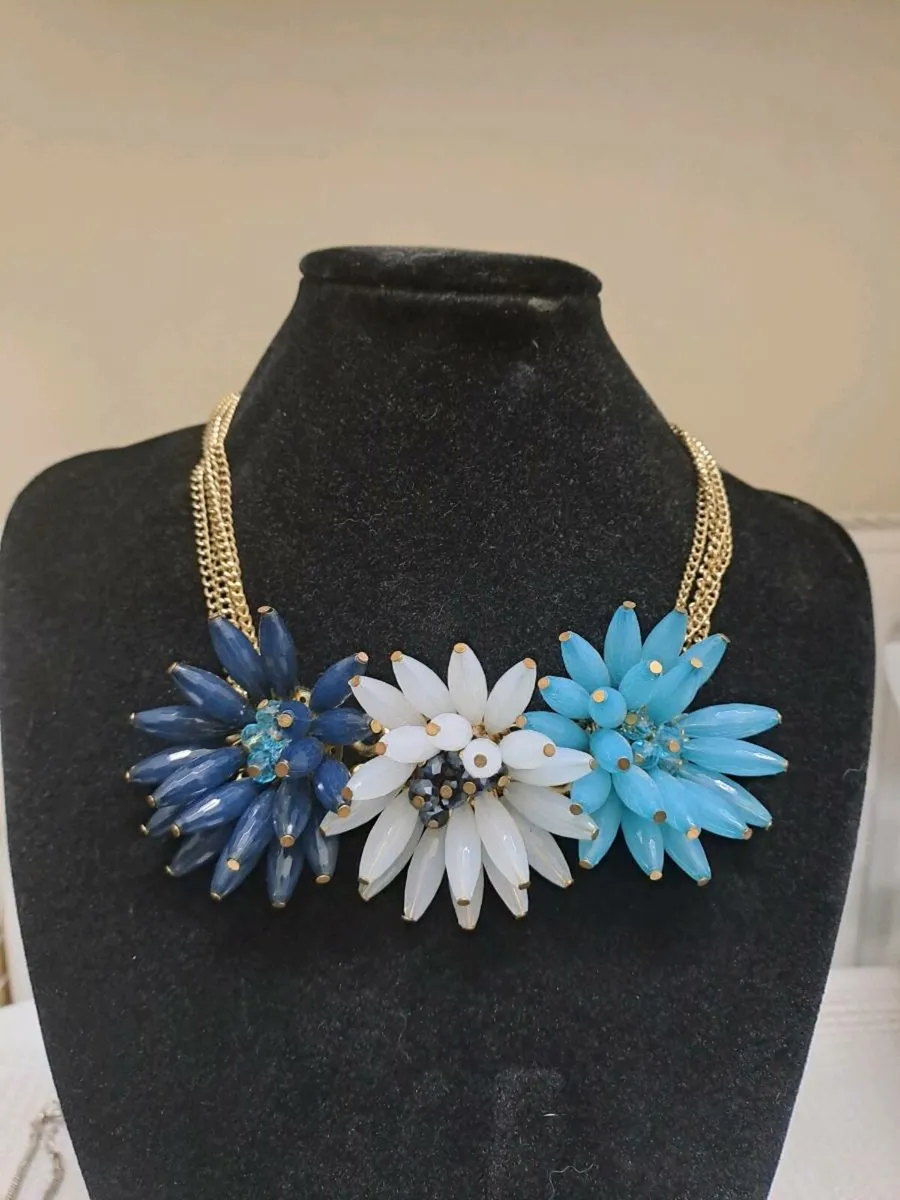 Modern evening style necklace bundle - Image 3