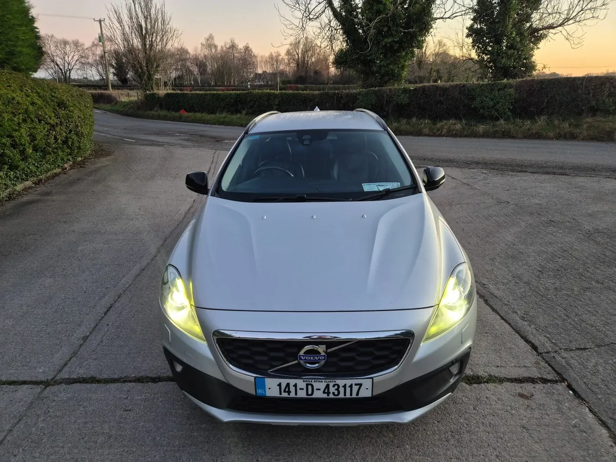 Volvo V40 2014 - Image 3