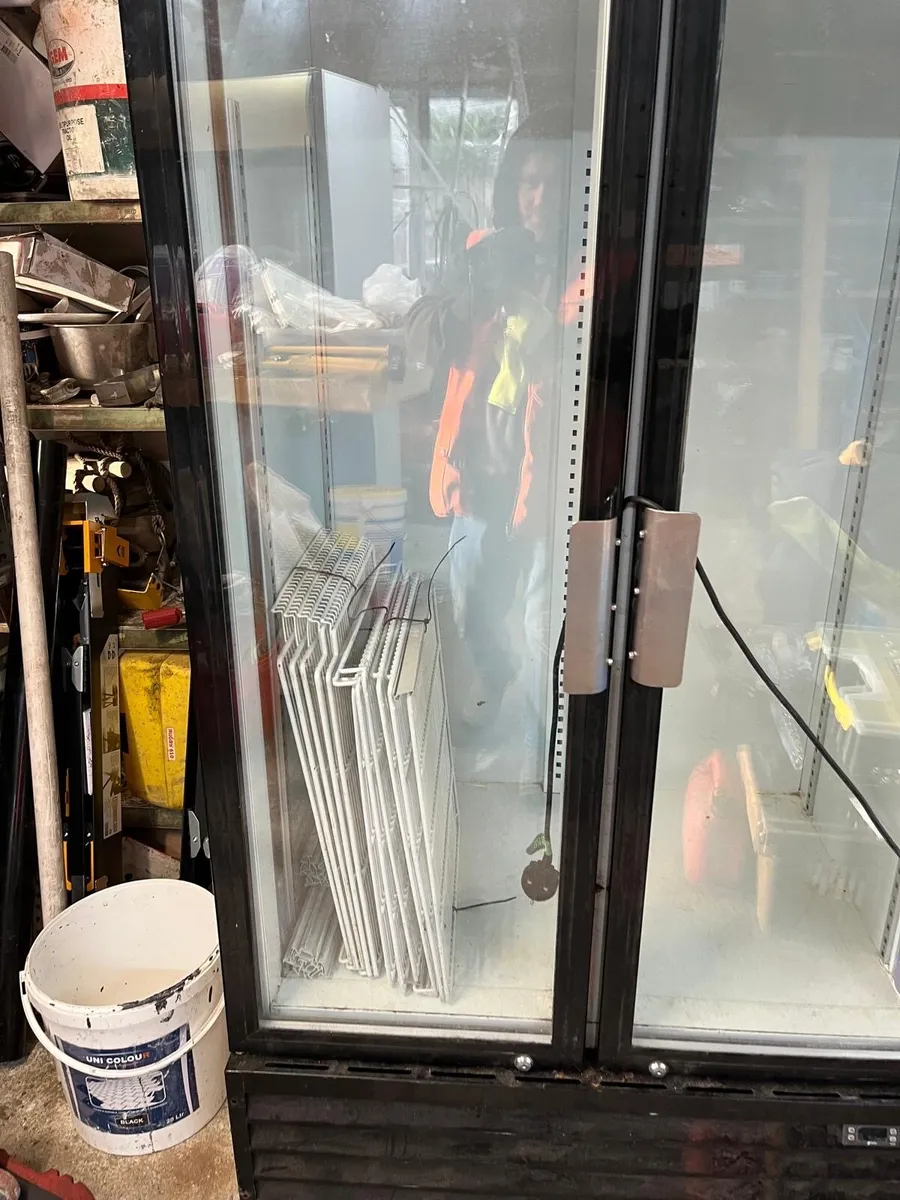 Shop fridge - Image 1