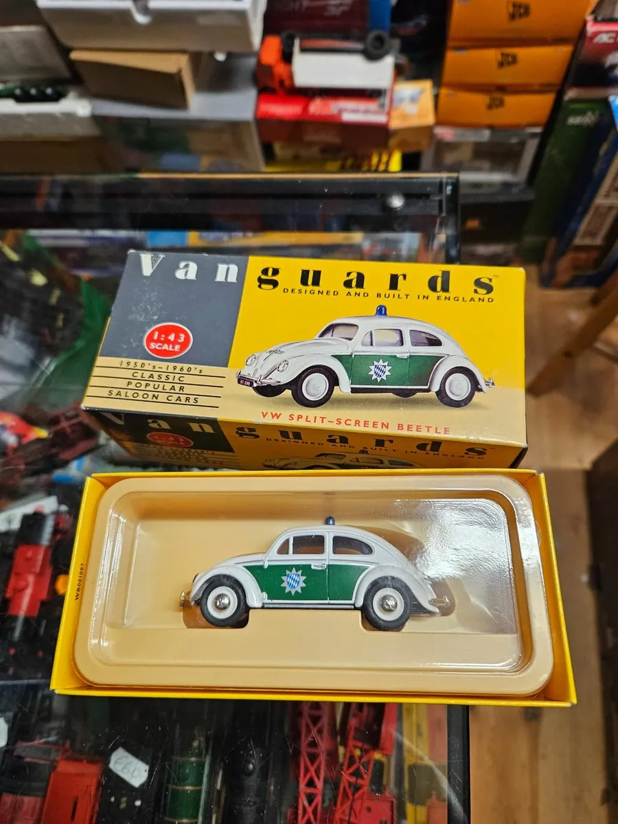 Corgi Vanguards VW Beetle Police Car - Image 1