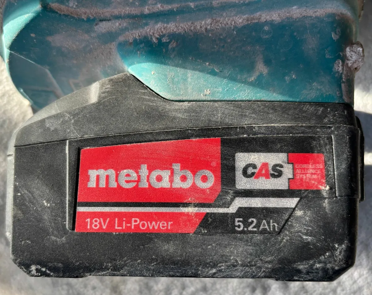 Tiling - cordless mixer - Image 3