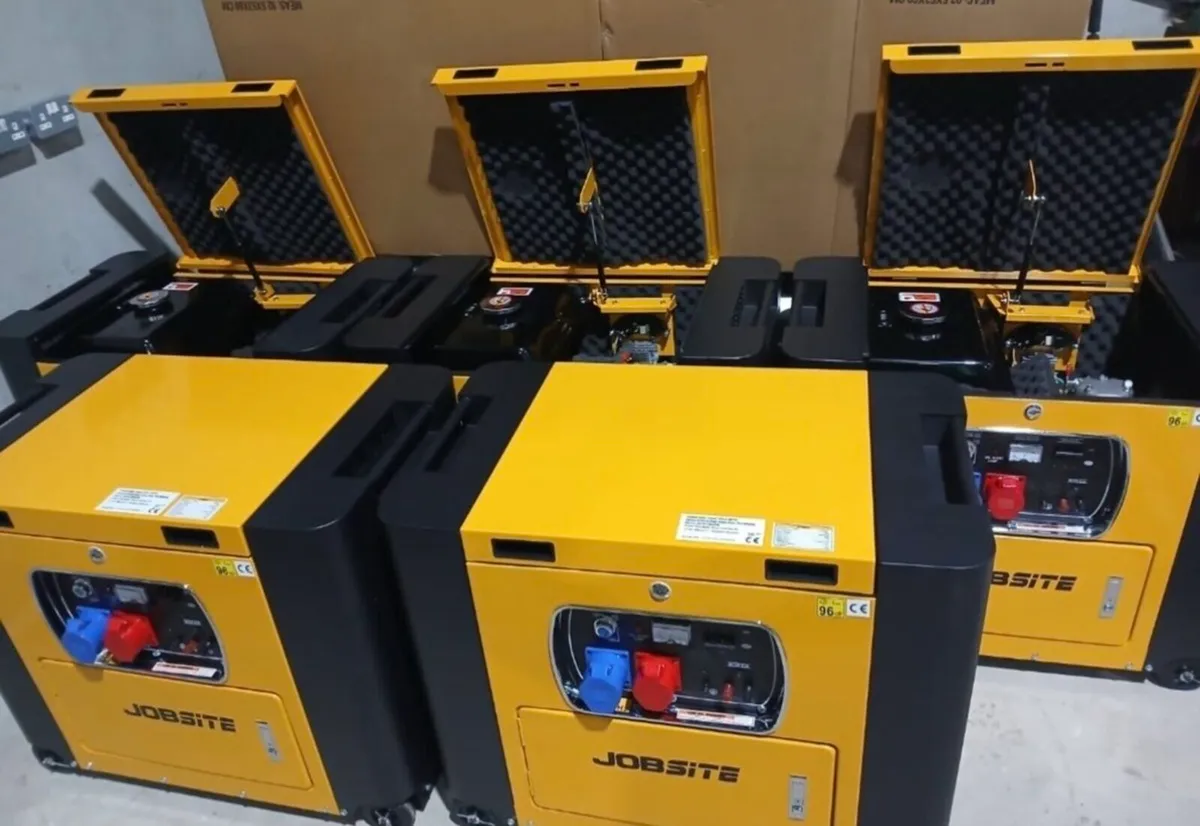 House generator - Image 1