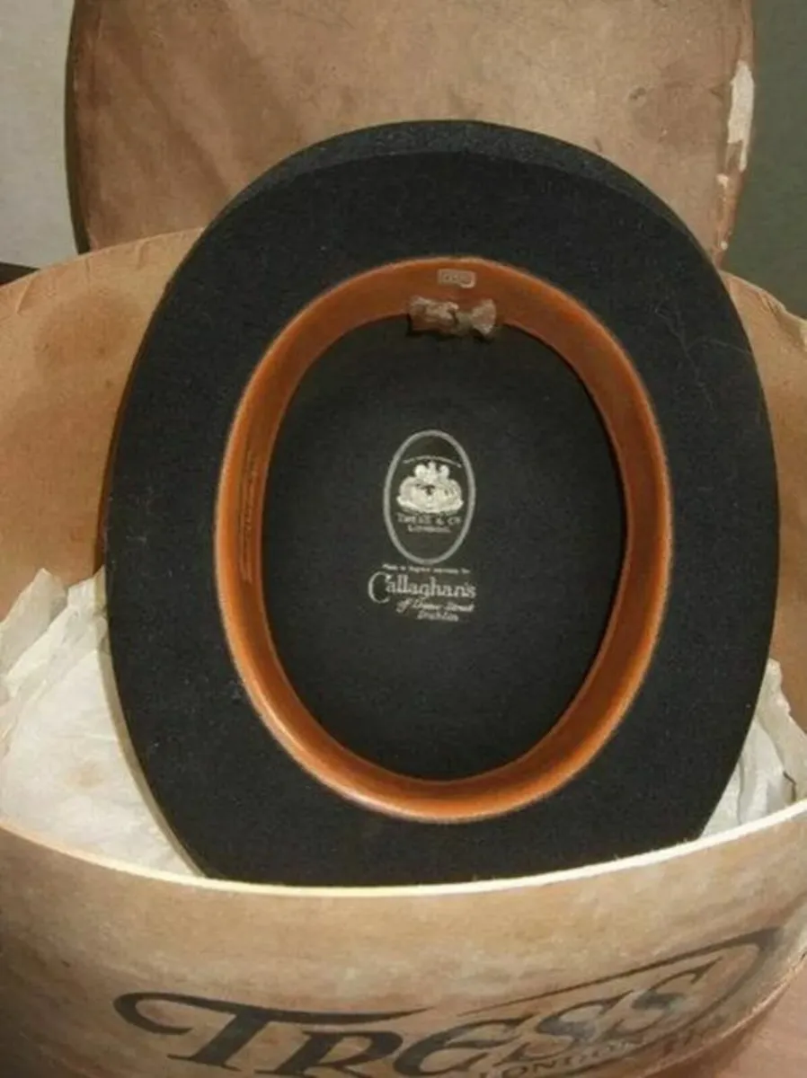 Vintage Bowler Hat & Box - Image 2