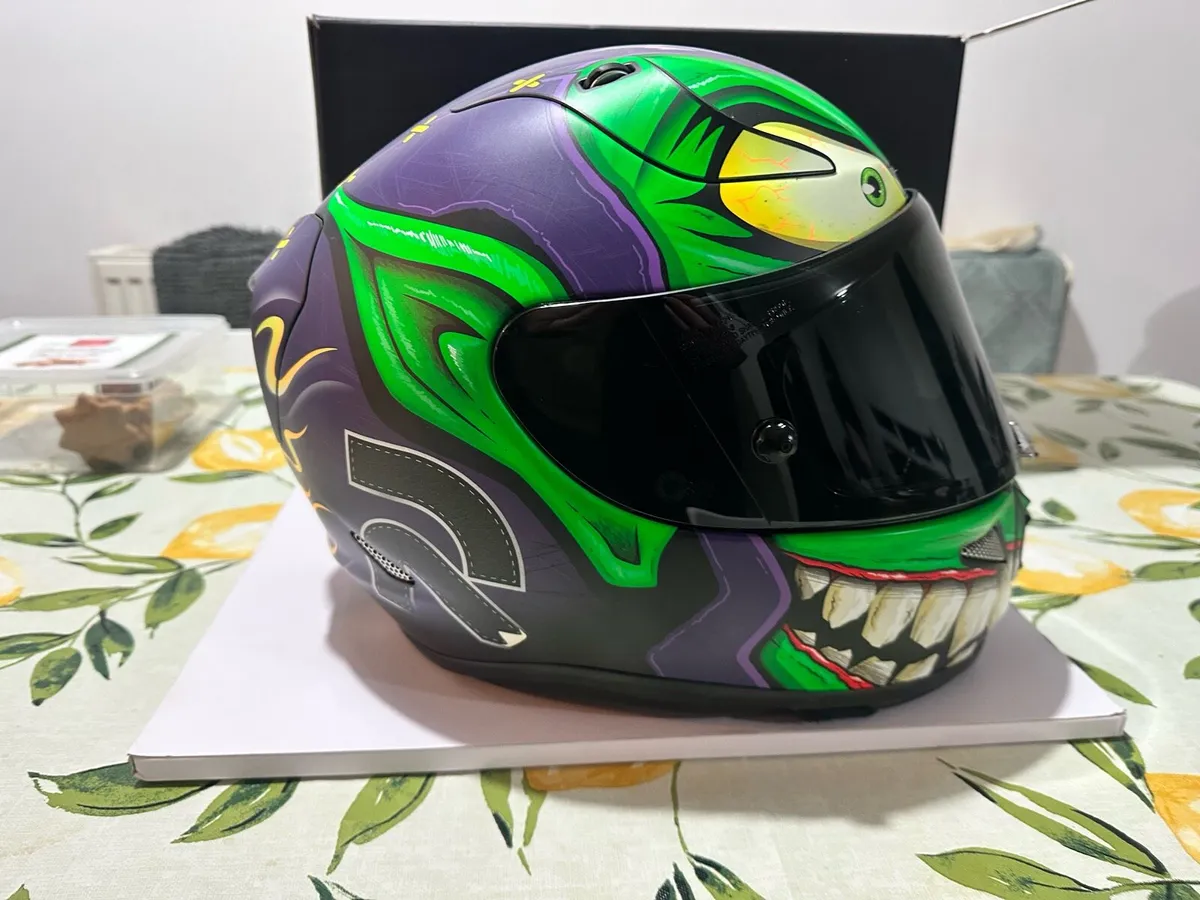HJC RPHA 11 Green Goblin Marvel Helmet - Image 2