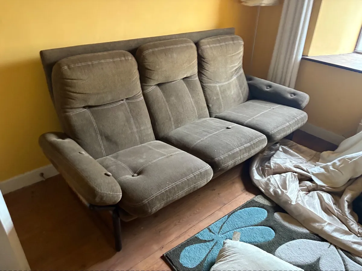 Retro Sofa - Image 1
