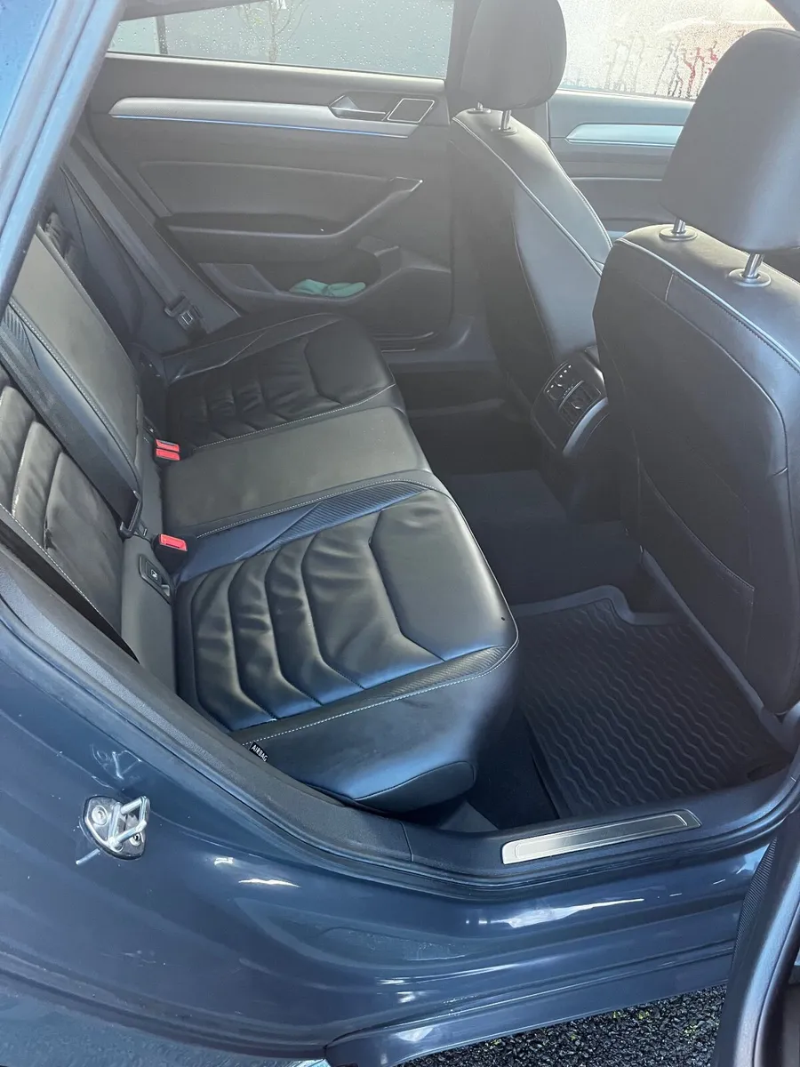 VW Arteon R line, bitdi 241bhp diesel, 4 motion - Image 4