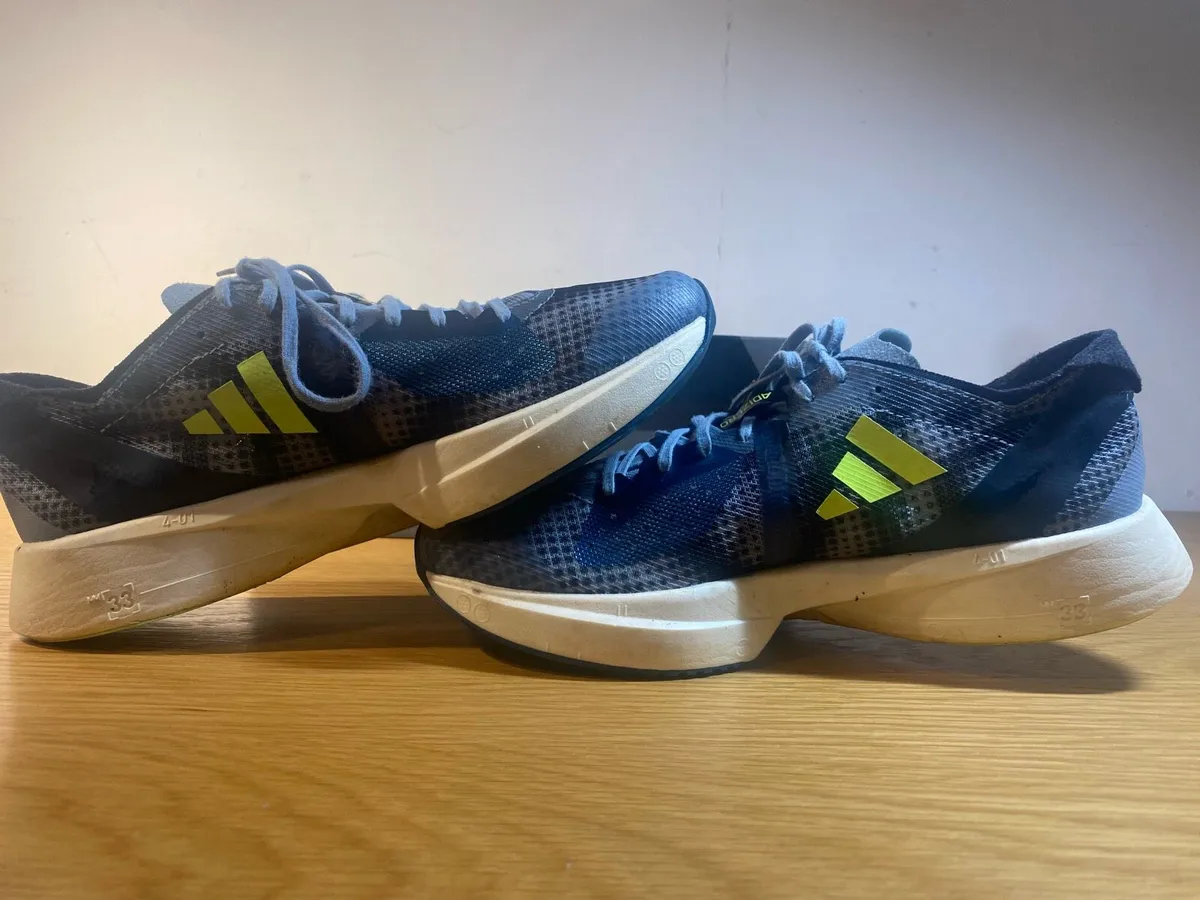 Adidas adizero Takumi Sen 9 running shoes, size 7 - Image 4