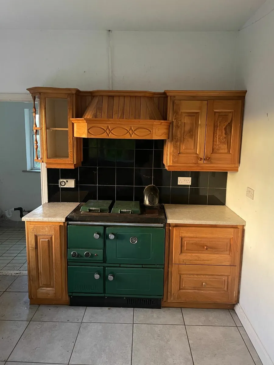 Solid wood (elm) kitchen - Image 1