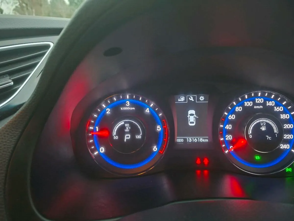 Hyundai i40 estate - Image 3