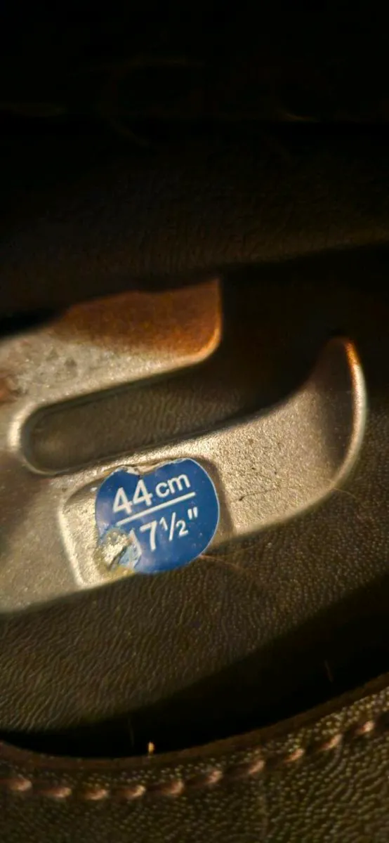 Wintec 17.5 inch saddle - Image 2