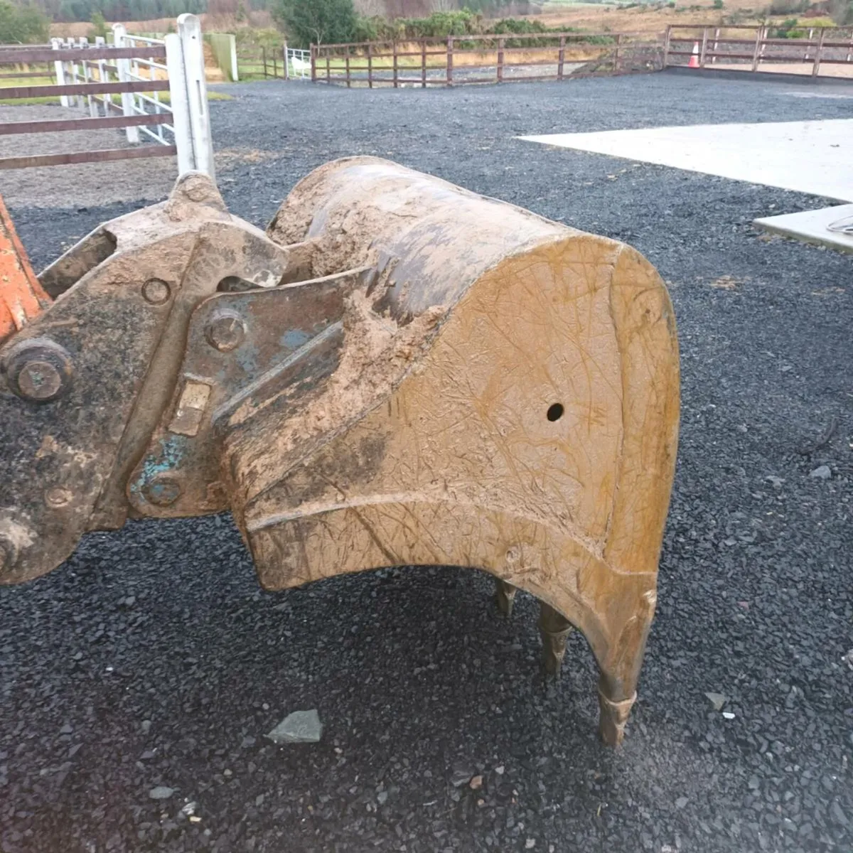 Digging bucket 65mm 4foot - Image 1