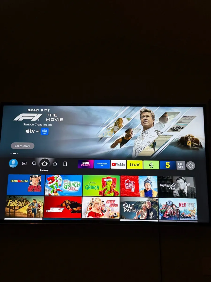 JVC 50” Smart TV