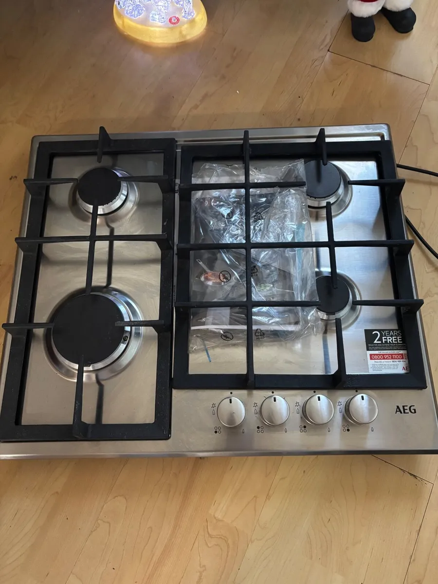 Gas burner hob - Image 3