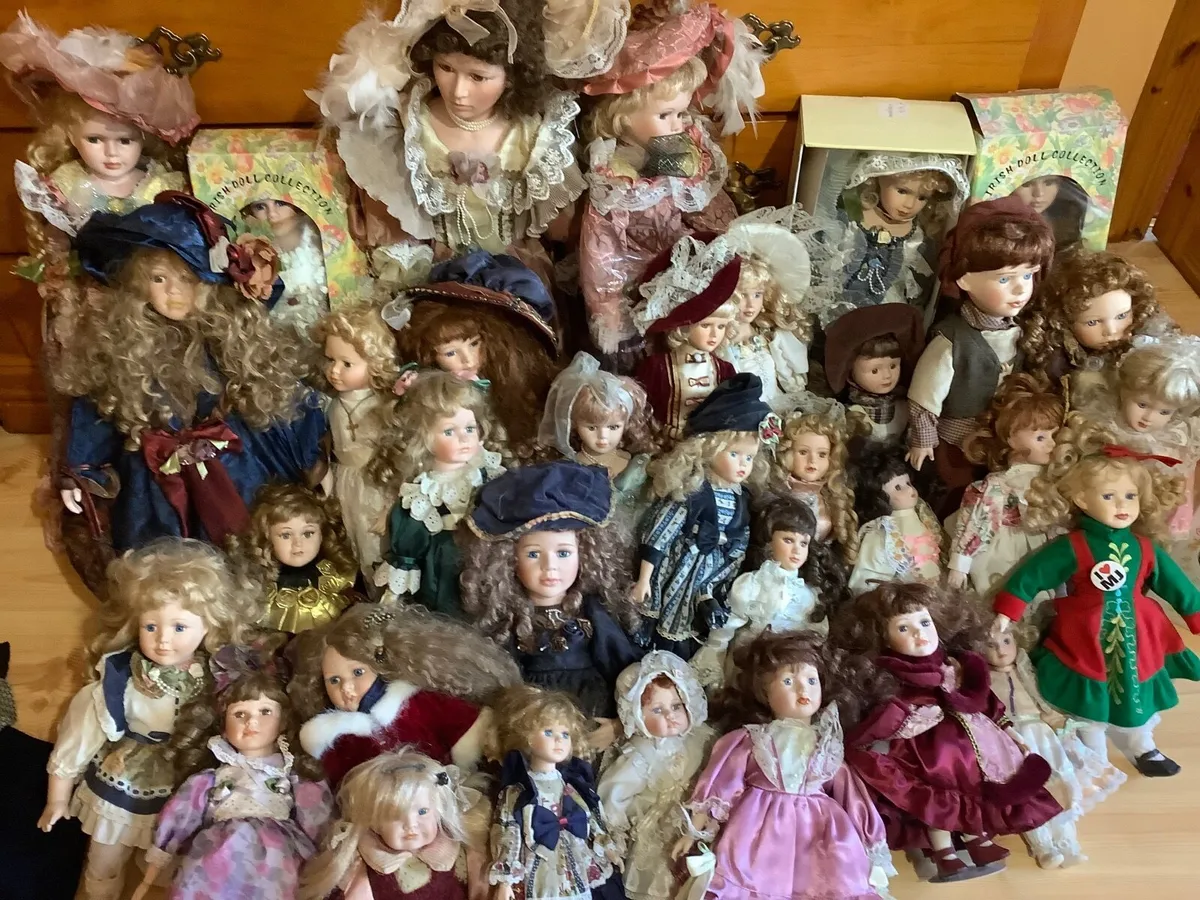 Collection of vintage porcelain dolls - Image 1