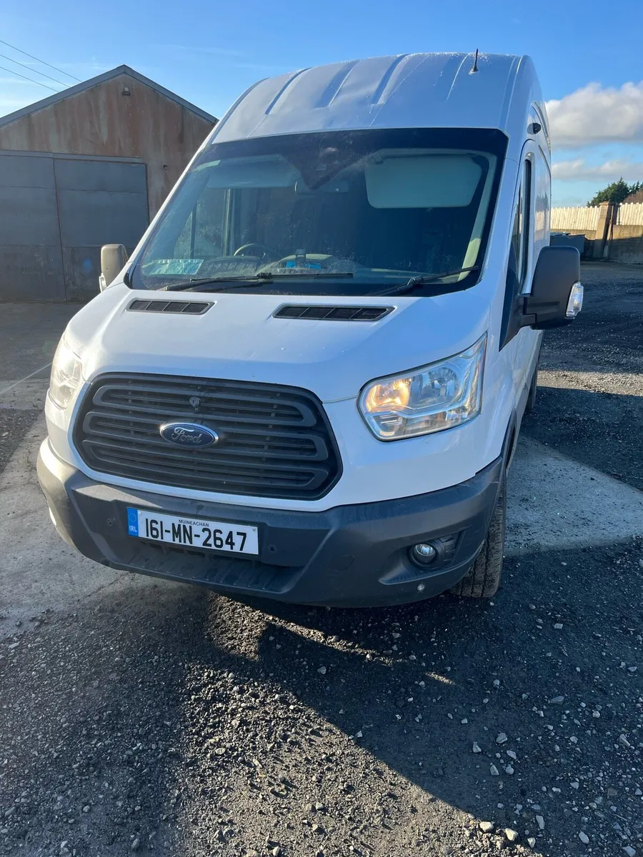 Transit van - Image 2